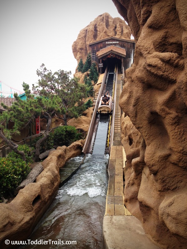 Knotts Berry Farm: Timber Mountain Log Ride - ToddlerTrails