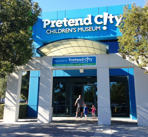 Entering Pretend City