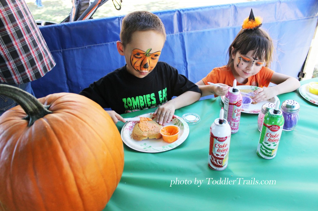 Irvine Park Railroad Cookie Decorating