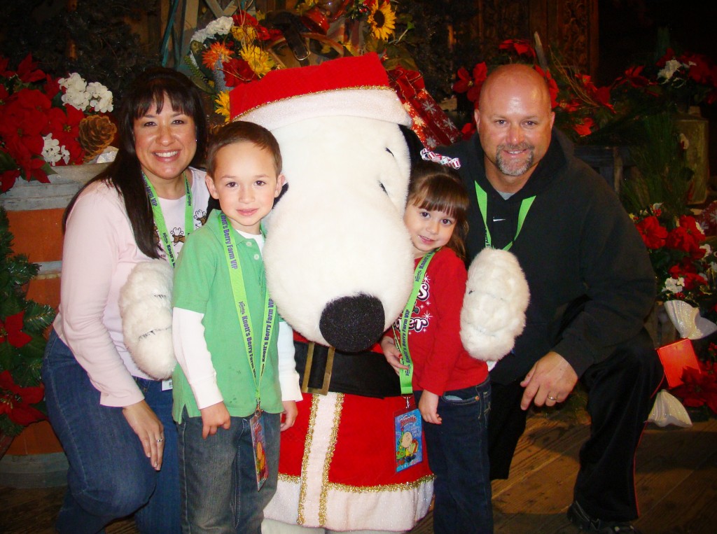 Visiting Santa Snoopy at Knott's Merry Farm