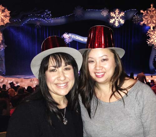 Knotts NYE Snoopy On Ice