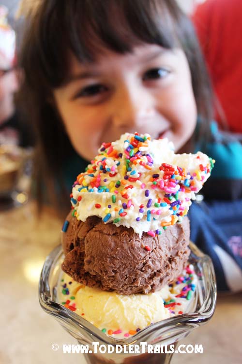 Farrell's closing ice cream parlor at Mission Viejo mall – Orange