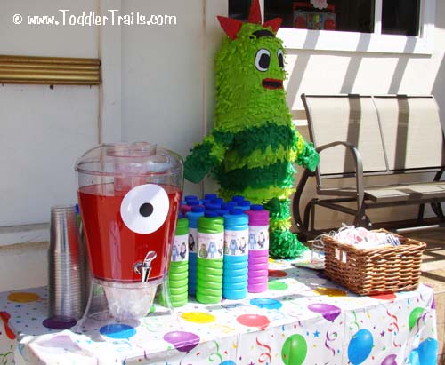 Yo Gabba Gabba Muno Punch and Pinata