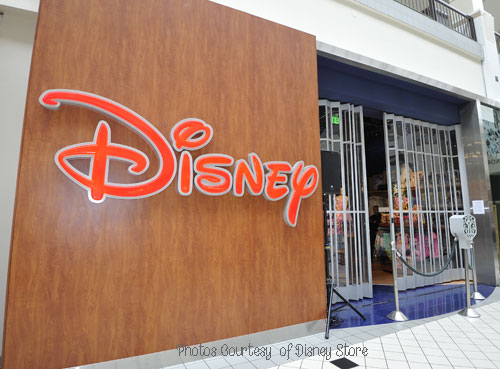 Disney Store Grand Opening , Galleria at Tyler