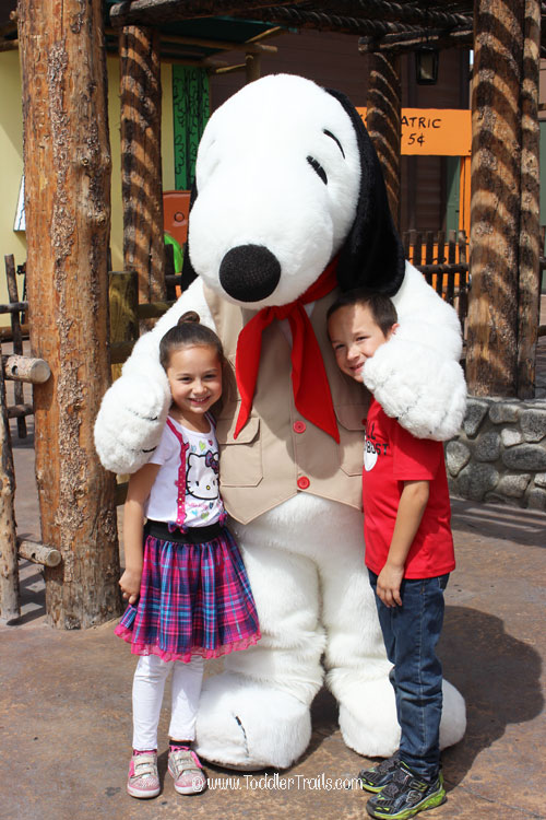 Knott's Berry Farm, Photos with Snoopy, Snoopy, Camp Snoopy