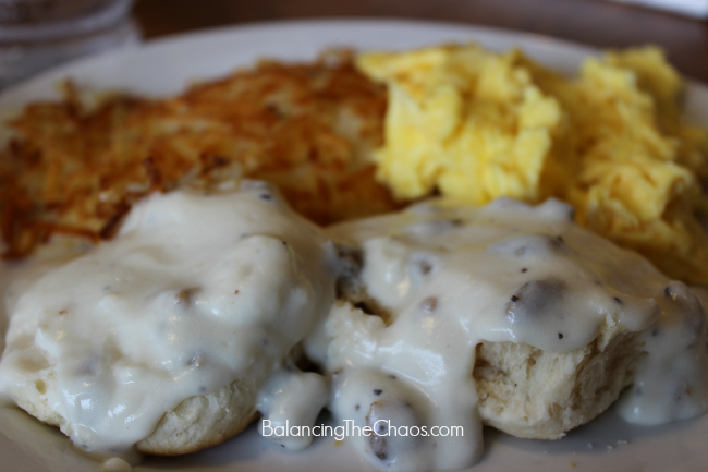 Dennys, Dennys Partnership with Knotts, Biscuits and gravy
