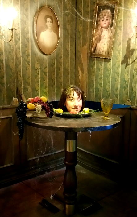 Warner Bros. Studio Tour Hollywood - Horror Made Here