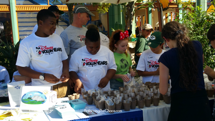 Mekai Curtis Francesca Capali Family Volunteer Day