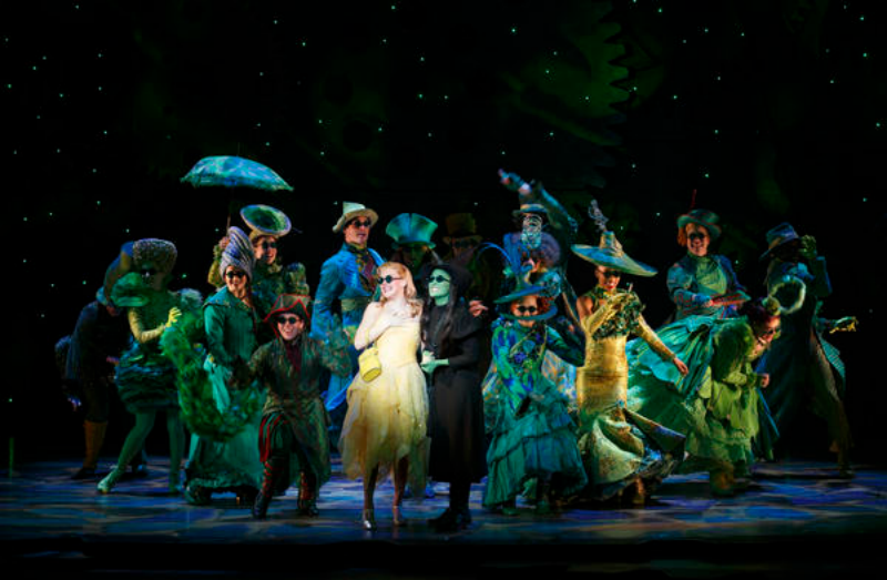 The-National-Touring-Company-of-WICKED