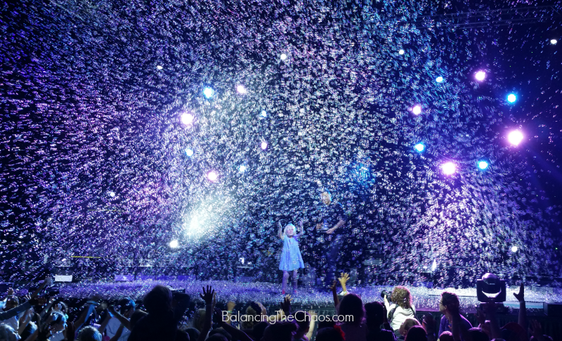 Bubblefest XX at Discovery Cube OC Snowing Bubbles