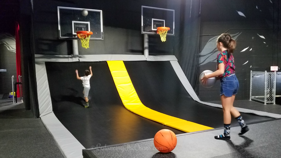 Basketball and air dunk at circustrix