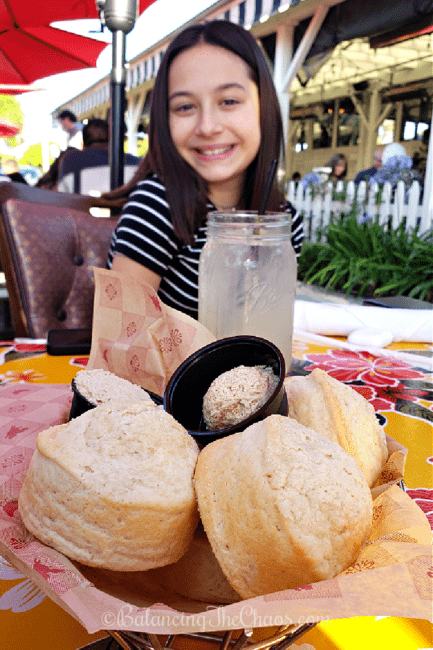 Lucilles Sweet Sips & Biscuits