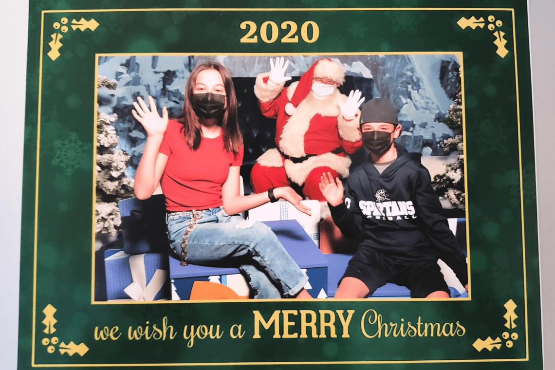 Fun photos with Santa from Main Place Mall 2020